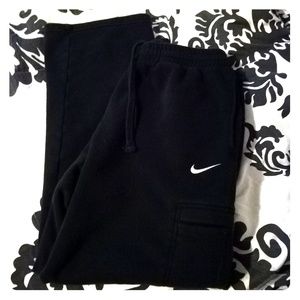 *Final Deal* Men's Nike Fleece Sweatpants L